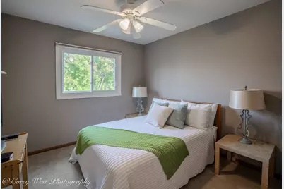 1452 S Pembroke Drive, South Elgin, IL 60177 - Photo 23