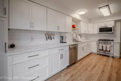 1452 S Pembroke Drive, South Elgin, IL 60177 - Photo 13