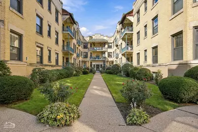 5520 S Cornell Avenue #3S, Chicago, IL 60637 - Photo 1