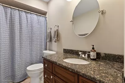 945 E Benton Avenue, Naperville, IL 60540 - Photo 21