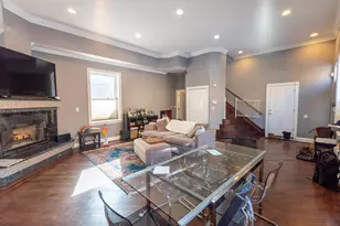 2009 W Walton St, Chicago, IL 60622 - Photo 3