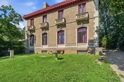 9924 S Longwood Drive, Chicago, IL 60643 - Photo 1