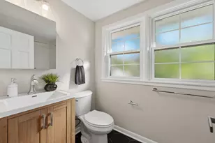 542 E Prospect Ave, Lake Bluff, IL 60044 - Photo 25