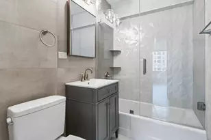 247 E Chestnut St, Chicago, IL 60611 - Photo 7
