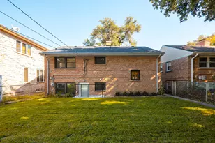 7930 N Kenneth Ave, Skokie, IL 60076 - Photo 31
