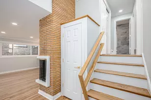 7930 N Kenneth Ave, Skokie, IL 60076 - Photo 13