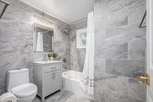 7930 N Kenneth Ave, Skokie, IL 60076 - Photo 15