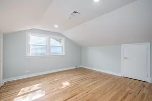 7930 N Kenneth Ave, Skokie, IL 60076 - Photo 21