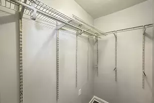 661 W Sheridan Rd, Chicago, IL 60613 - Photo 15