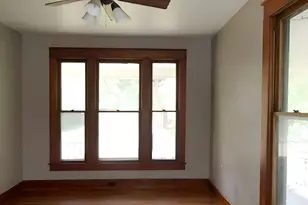 218 E Washington St, Paris, IL 61944 - Photo 5