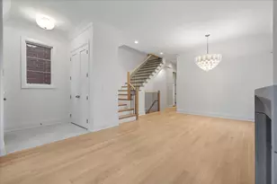 2238 N Wayne Ave, Chicago, IL 60614 - Photo 3