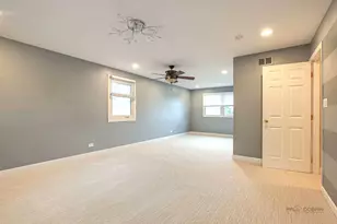 562 Applegate Ln, Lake Zurich, IL 60047 - Photo 29