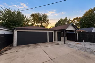 8736 S Richmond Ave, Evergreen Park, IL 60805 - Photo 19