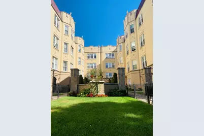 5731 N Kimball Avenue #2B, Chicago, IL 60659 - Photo 1