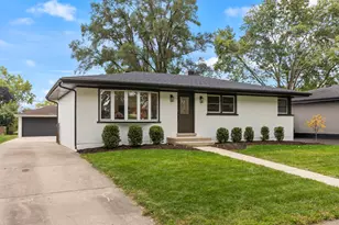 667 W St Aubin Dr, Addison, IL 60101 - Photo 1