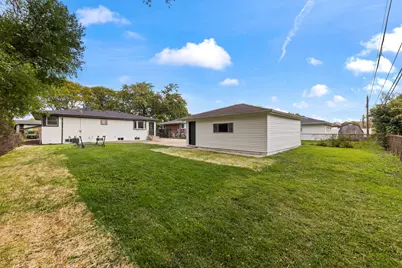667 W Saint Aubin Drive, Addison, IL 60101 - Photo 21