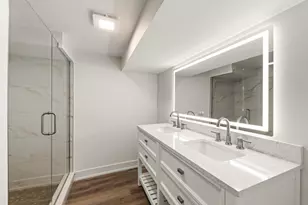 667 W St Aubin Dr, Addison, IL 60101 - Photo 19