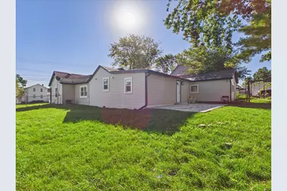 1027 Garfield Avenue, Belvidere, IL 61008 - Photo 5