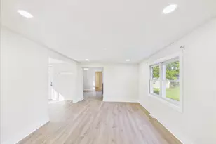 1027 Garfield Ave, Belvidere, IL 61008 - Photo 15