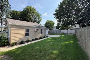 115 Grant St, Barrington, IL 60010 - Photo 13