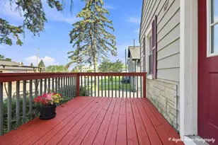 1621 Round Lake Dr, Round Lake Beach, IL 60073 - Photo 3