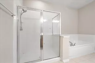 1199 E Port Clinton Rd, Vernon Hills, IL 60061 - Photo 15