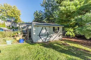 311 Elm St, Glen Ellyn, IL 60137 - Photo 25