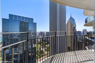 225 N Columbus Drive #6006, Chicago, IL 60601 - Photo 17