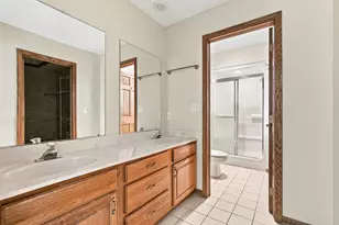 4516 Hillside Ct, Crystal Lake, IL 60012 - Photo 15