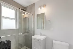 1521 W Sherwin Ave, Chicago, IL 60626 - Photo 7