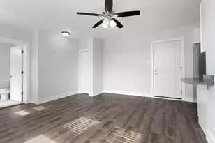1521 W Sherwin Ave, Chicago, IL 60626 - Photo 5