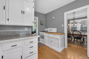4842 W Balmoral Ave, Chicago, IL 60630 - Photo 13