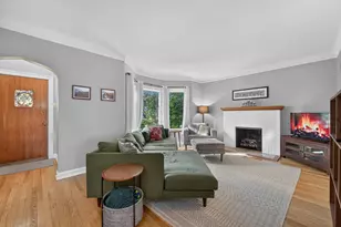 4842 W Balmoral Ave, Chicago, IL 60630 - Photo 5
