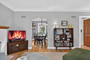 4842 W Balmoral Ave, Chicago, IL 60630 - Photo 7