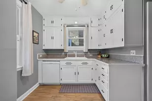 4842 W Balmoral Ave, Chicago, IL 60630 - Photo 11