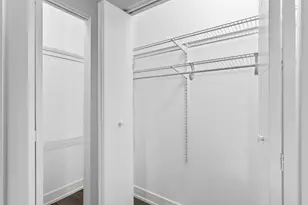 1521 W Sherwin Ave, Chicago, IL 60626 - Photo 7