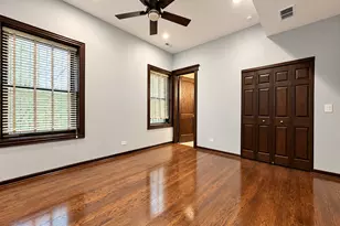442 E 48th St, Chicago, IL 60615 - Photo 11
