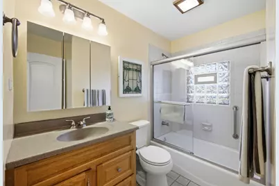 45 Avon Road, Elk Grove Village, IL 60007 - Photo 21