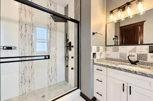 442 E 48th St, Chicago, IL 60615 - Photo 11