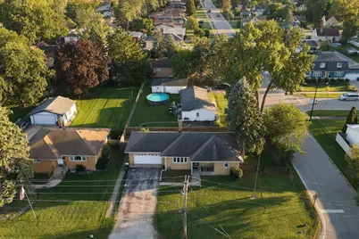 10811 Wrightwood Avenue, Melrose Park, IL 60164 - Photo 29