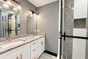 442 E 48th St, Chicago, IL 60615 - Photo 7