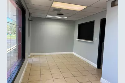 853 N Highland Avenue, Aurora, IL 60506 - Photo 11