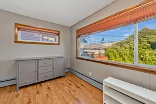5210 W Dakin St, Chicago, IL 60641 - Photo 9