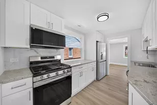 10322 S Millard Ave, Chicago, IL 60655 - Photo 3