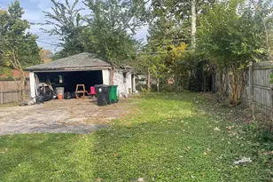 2313 S 17th Ave, Broadview, IL 60155 - Photo 9