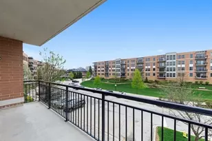 145 S York St, Elmhurst, IL 60126 - Photo 3