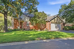 576 Shagbark Dr, Elgin, IL 60123 - Photo 1