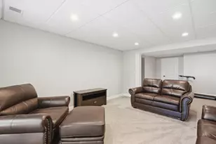 576 Shagbark Dr, Elgin, IL 60123 - Photo 25