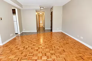 5240 Galitz St, Skokie, IL 60077 - Photo 5
