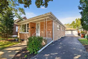 5262 Alexander Pl, Oak Lawn, IL 60453 - Photo 3